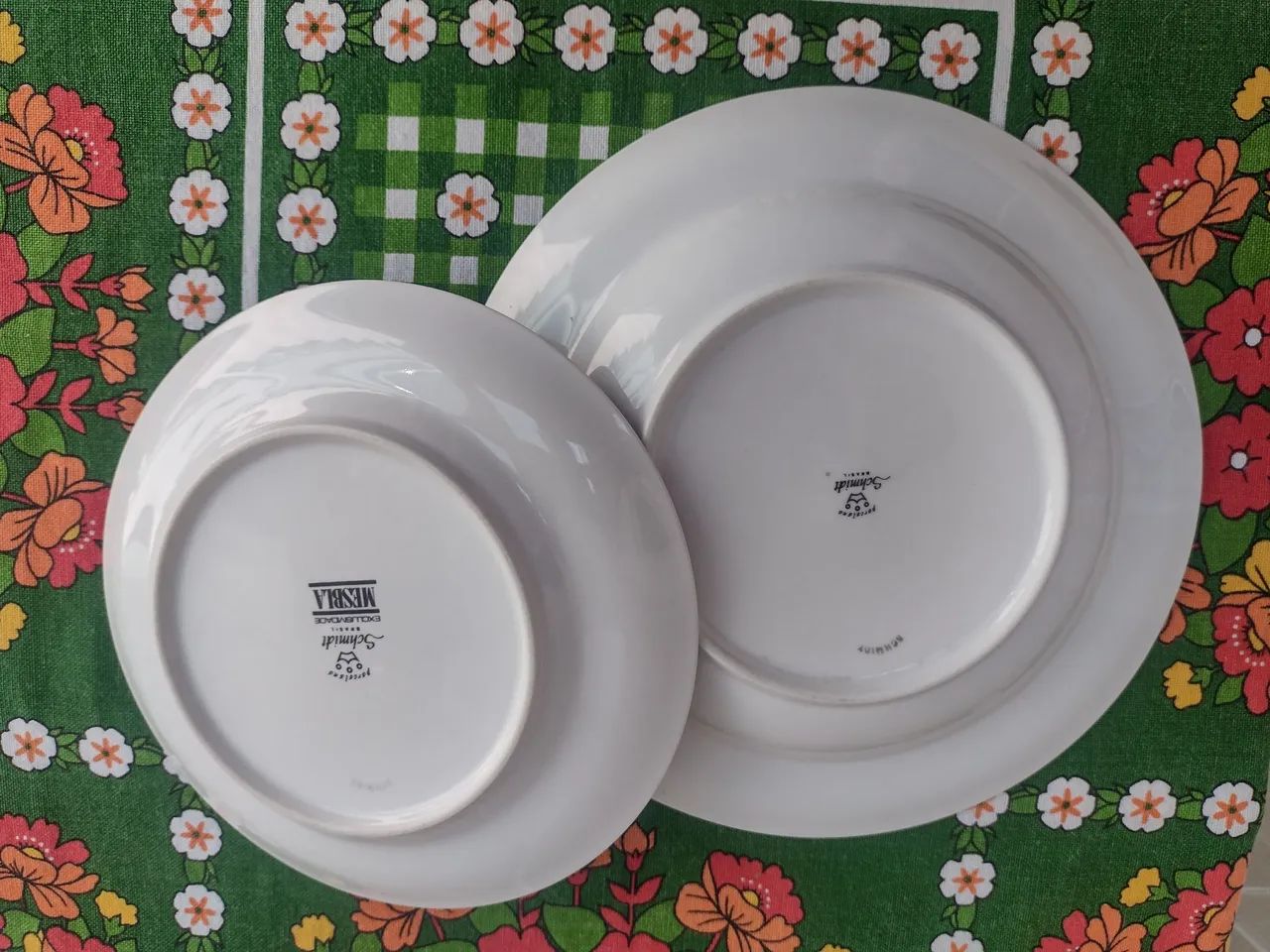 Pratos de jantar e sobremesa em porcelana Schimidt  - Foto 2