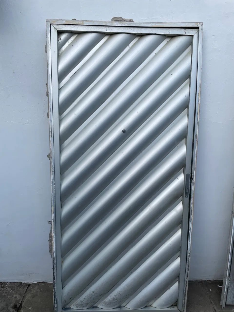 Portão de alumínio 400,0064861352618881120