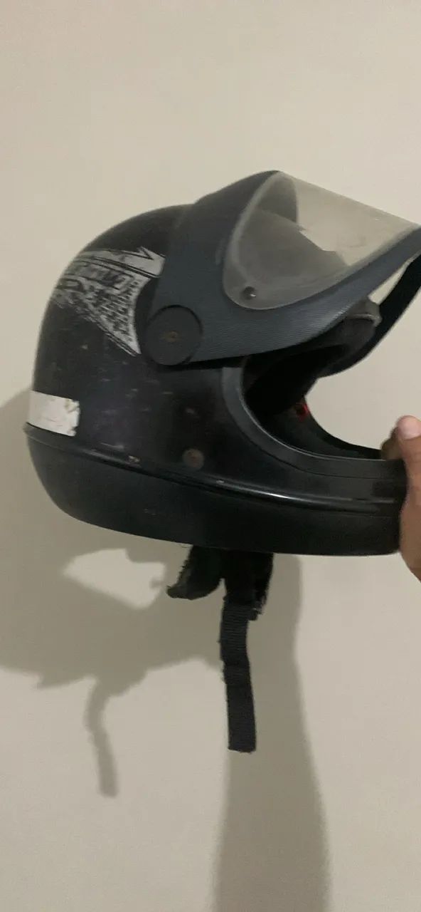 Vende-se esse capacete 64318616043649121