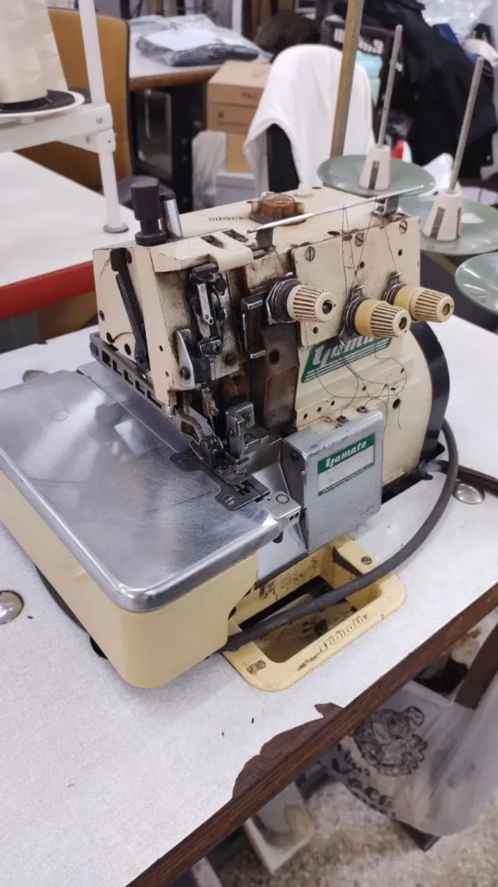 02 Unidades - Máquina de costura Overloque. - Foto 4