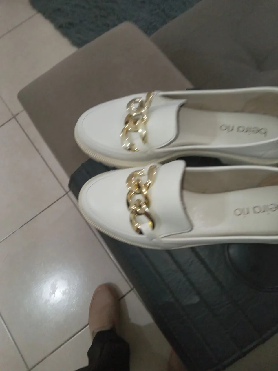 Mocassim Beira Rio Branco com Detalhe Dourado