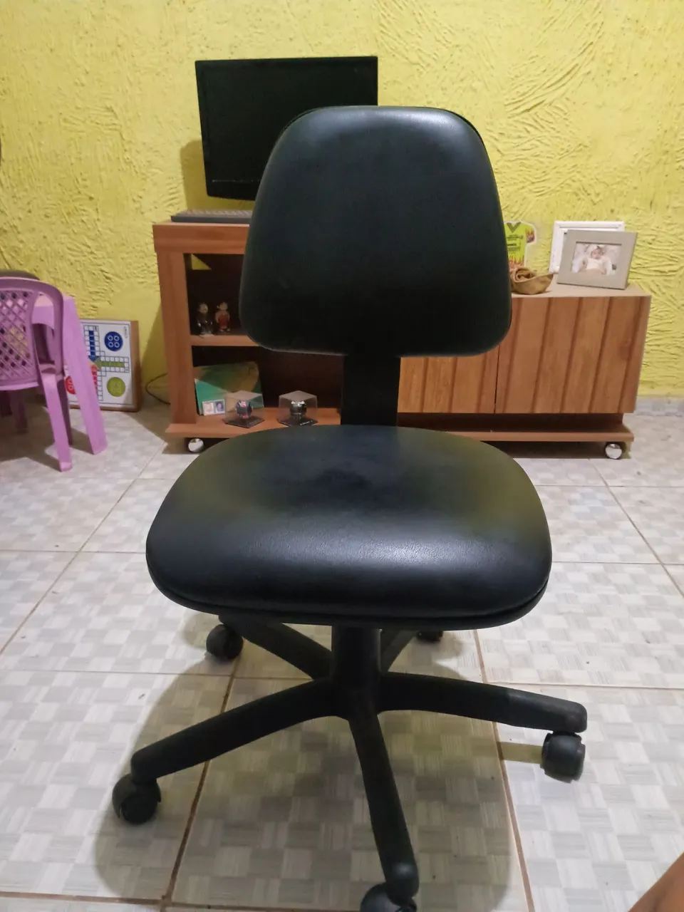 Cadeira de Escritório Giratória Preta