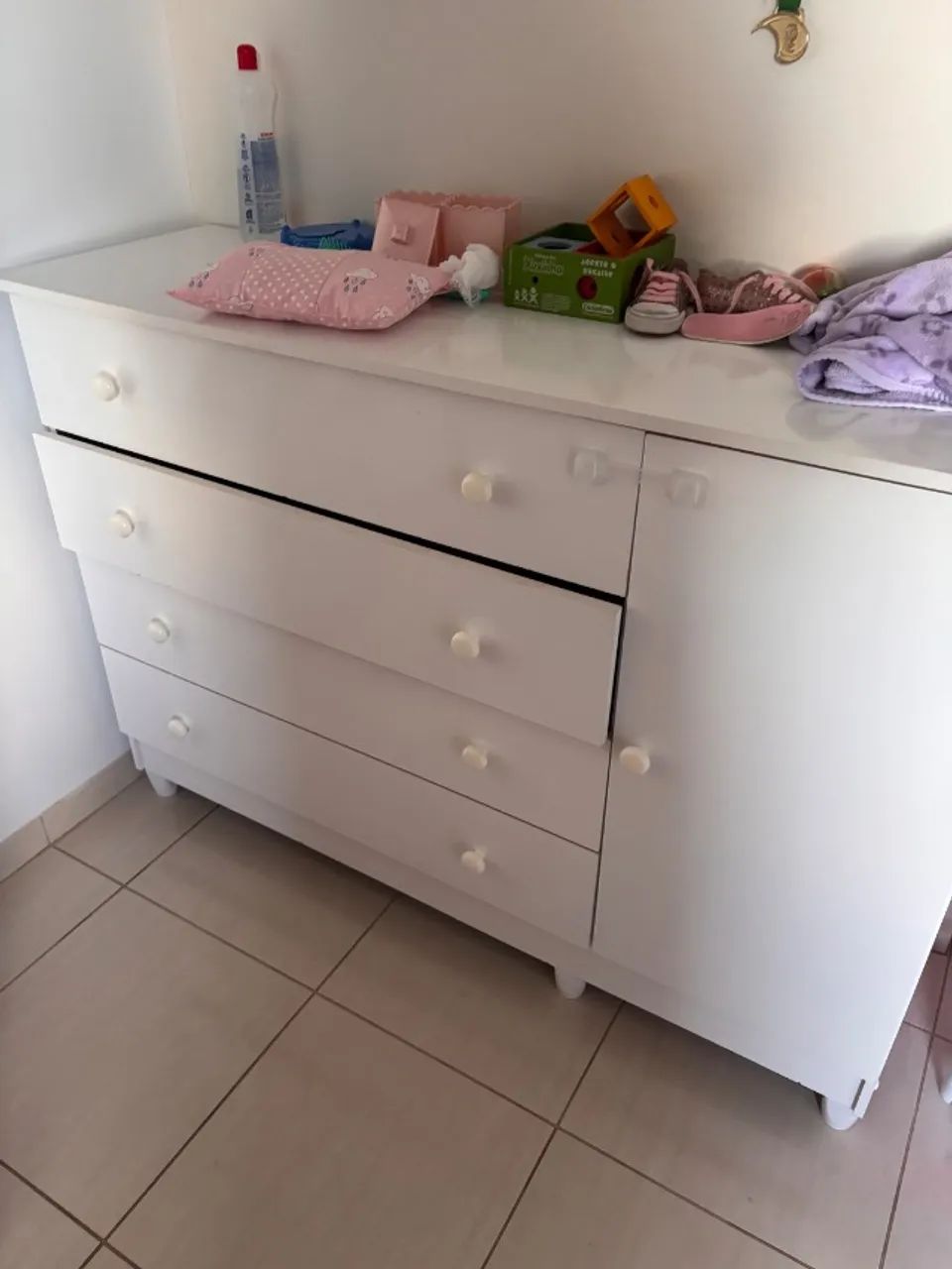 Guarda roupa e cômoda infantil R$ 200 - Foto 5