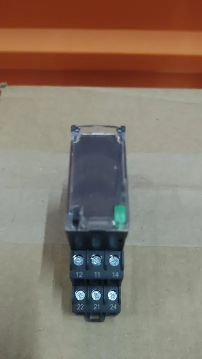 Relé de controle Medição Trifásico Schneider