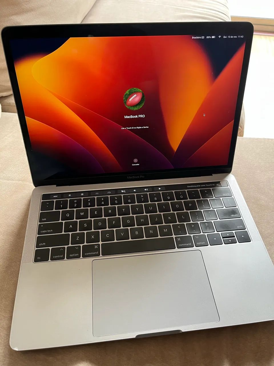 MacBook本体 MacBook Pro 2017 Core i5 16GB 250GB MacBook Pro (13 polegadas, 2017, duas portas Thunderbolt 3
