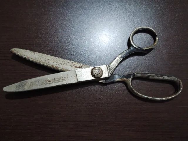 Antiga tesoura americana Wiss 23cm