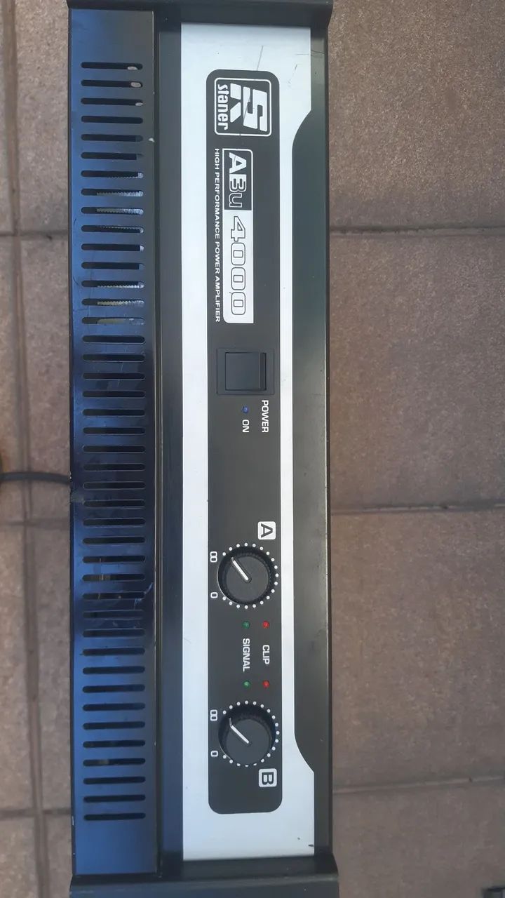 Amplificador de Potência Staner ABU 4000