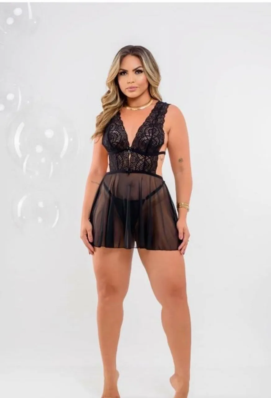 Lingerie Elegante em Renda Preta