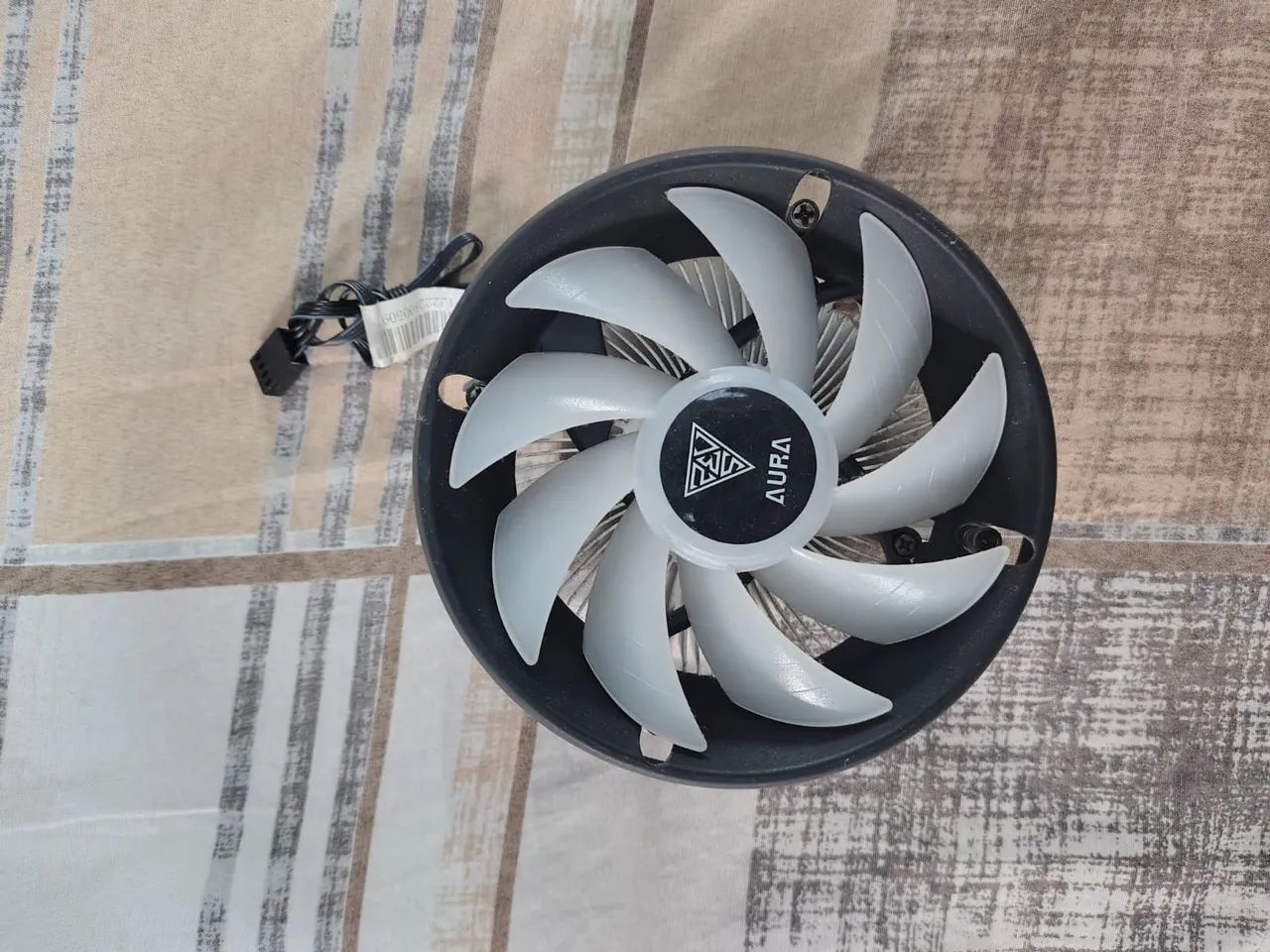 cooler box com RGB para Intel AURAG1