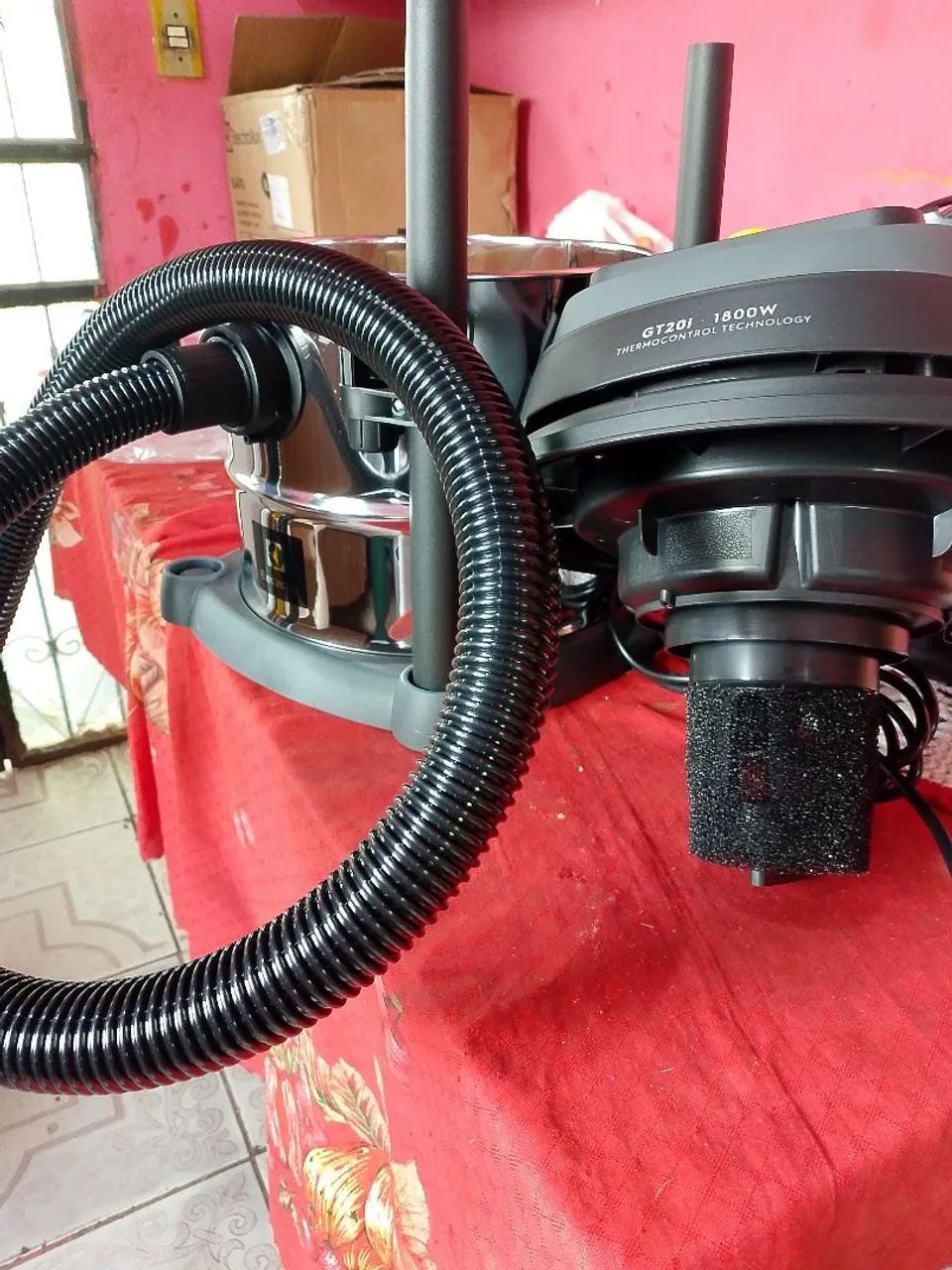 Aspirador de Pó e Água Electrolux GT20i Inox - Foto 4