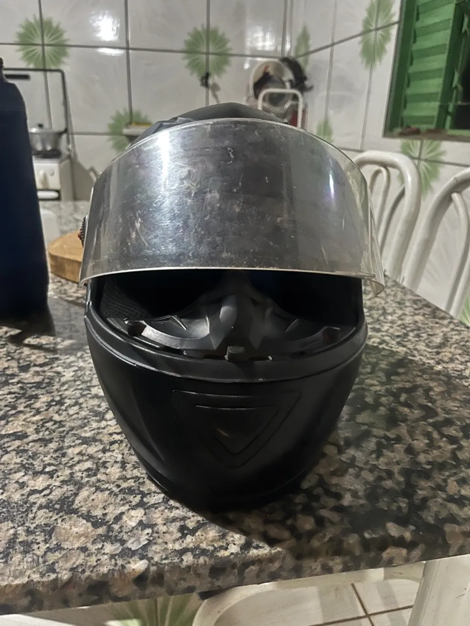 Capacete fw3 fechado com óculos