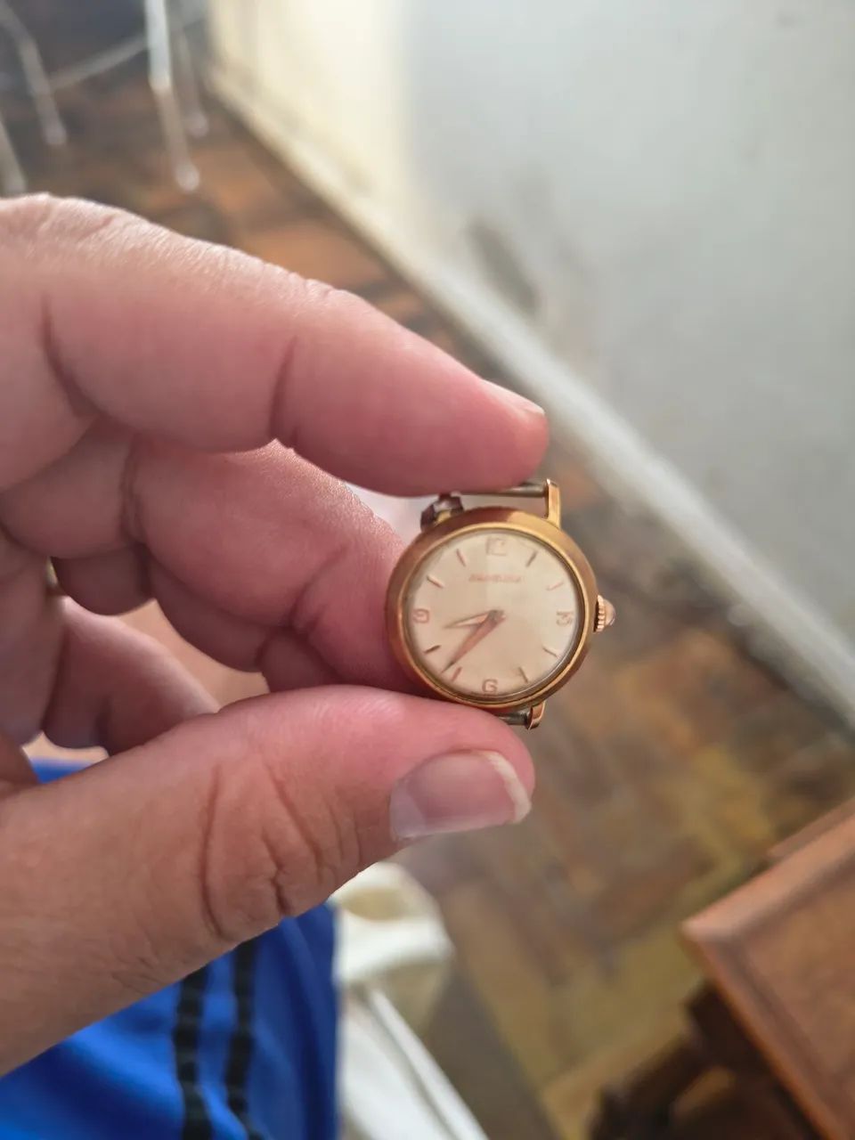 Relógio de pulso antigo dourado Movado - Foto 3