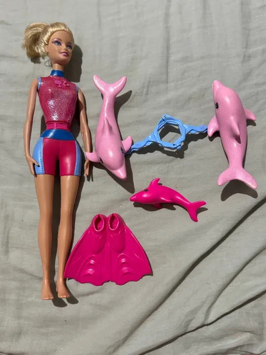 Brinquedos Barbie - Piscina e Acessórios