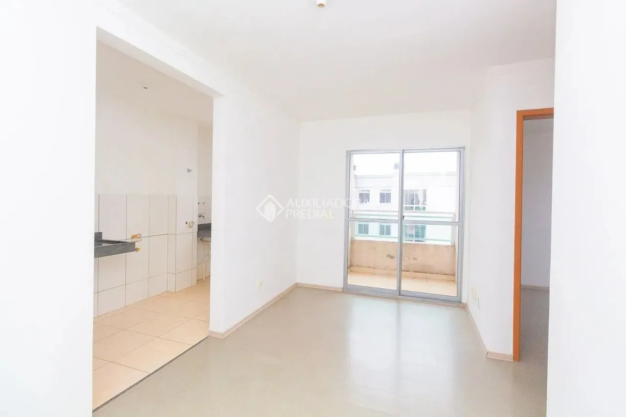 Apartamento para locação com 2 quartos, sala, cozinha, banheiro, área de serviço, sacada.