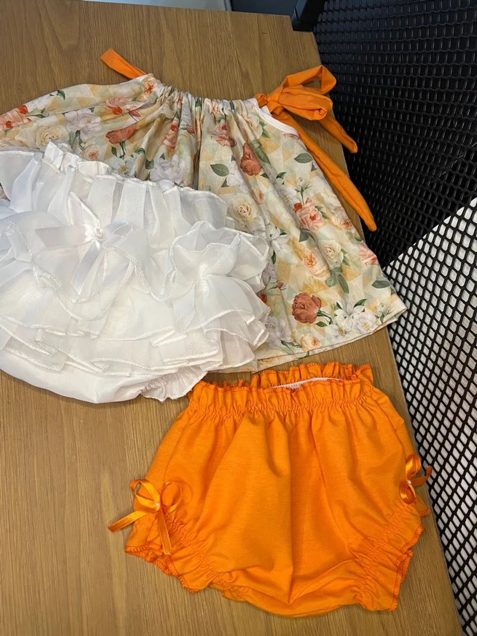 Conjunto Infantil: Jardineira e Shorts - Foto 3