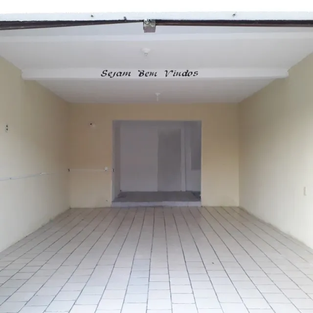VENDO CASA COM COMÉRCIO