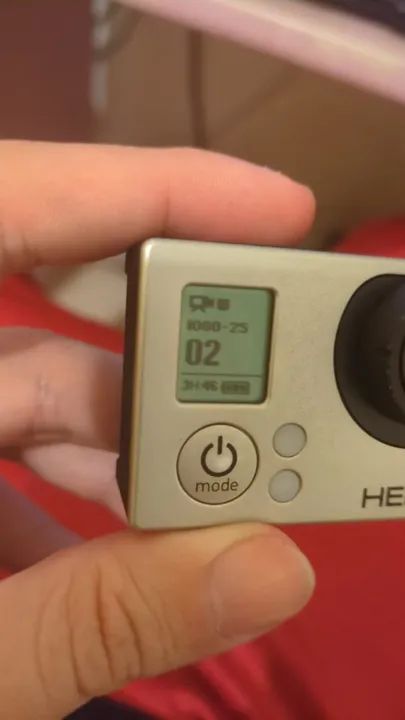 GoPro Hero 3 White Edition - Funciona perfeitamente. Defeitos apenas nos acessórios