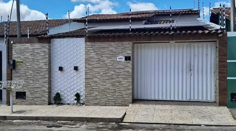 M- VENDO CASA NO POÇO