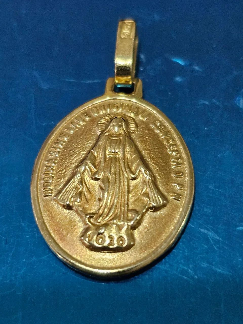 Pingente medalha milagrosa em Ouro18k. 