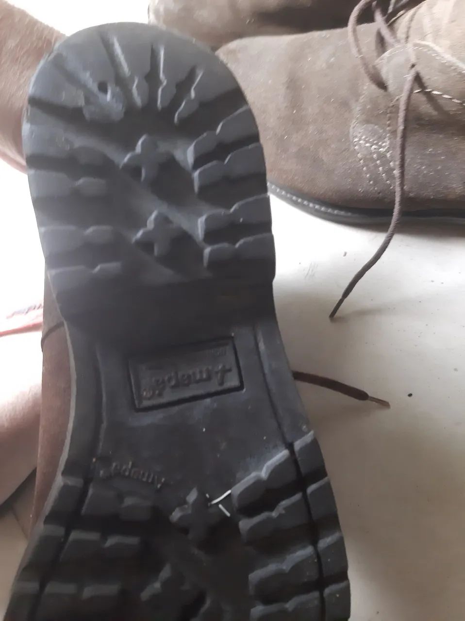 Bota de couro marrom - Foto 3