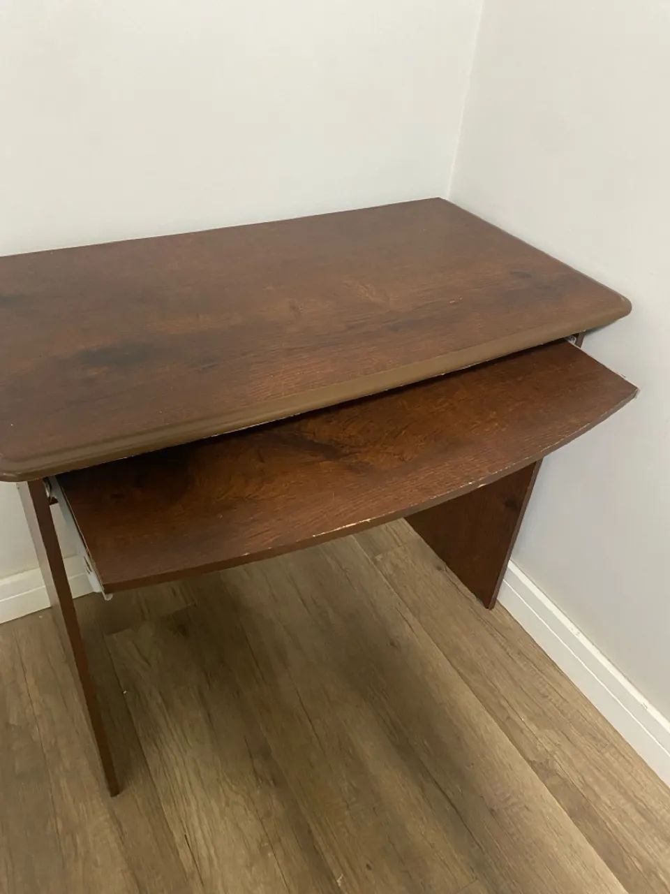 Mesa de Escritório com Bandeja Retrátil - Foto 4