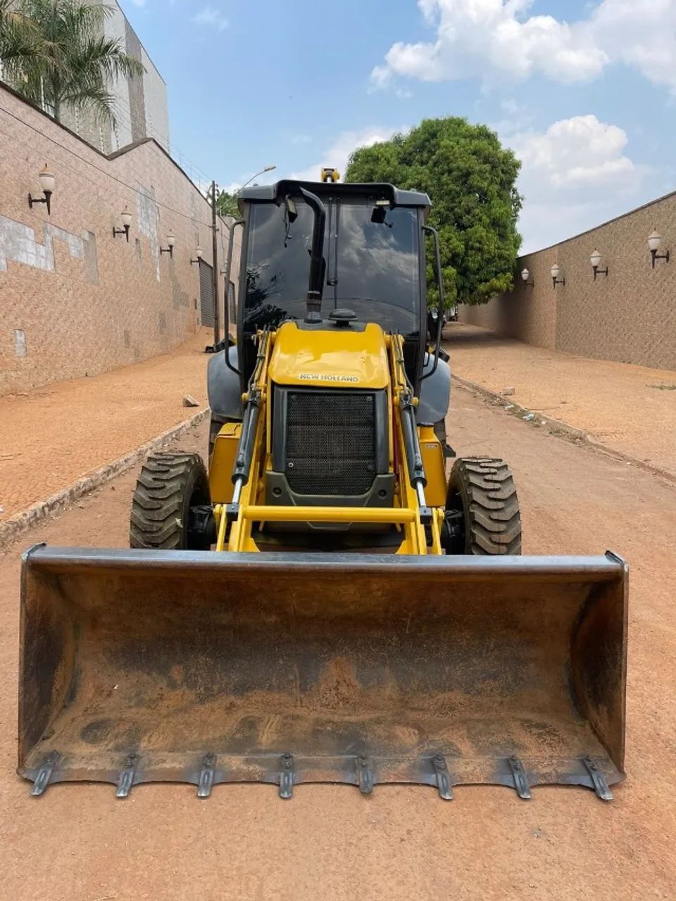 Retroescavadeira New Holland B90B Ano 2016 - Foto 2