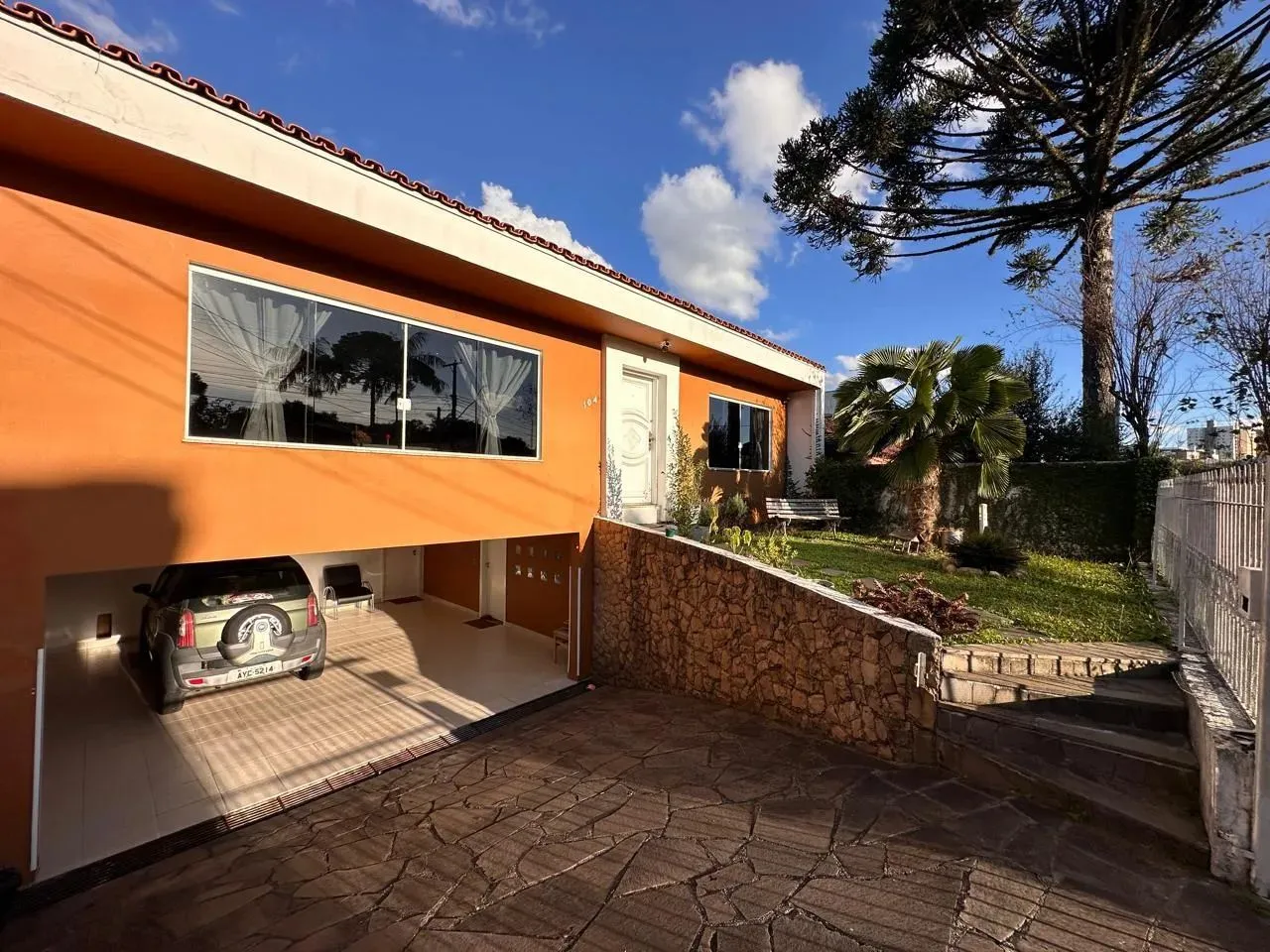Casa com 346m² no bairro Tarumã