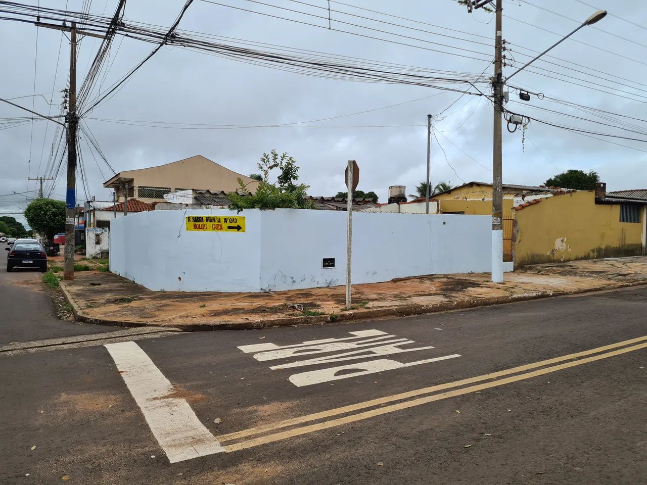 Terreno de esquina bairro Guanandi