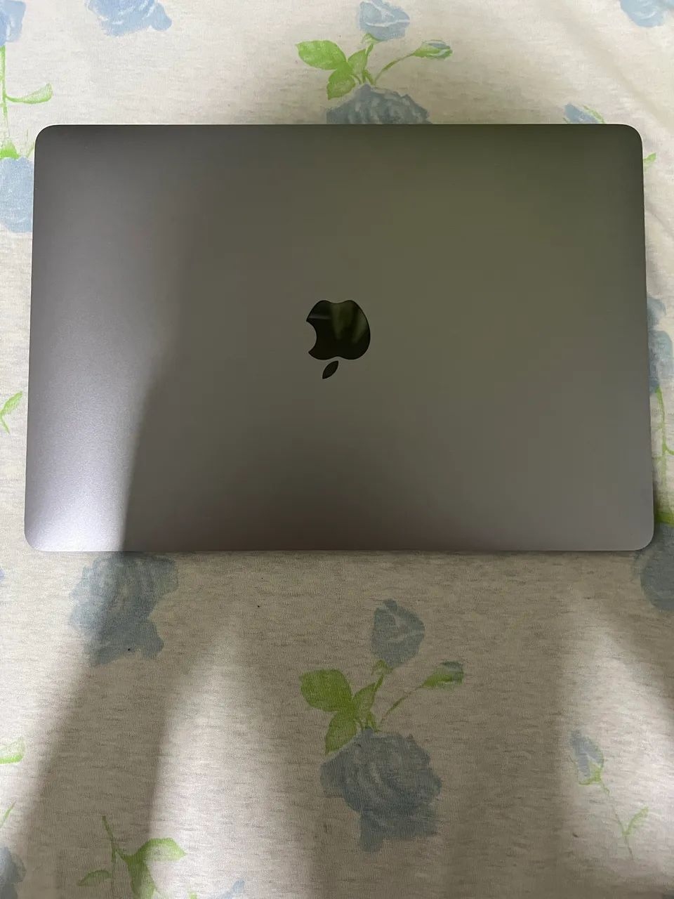 MACBOOK APPLE - VENDO OU TROCO POR NOTEBOOK GAMER