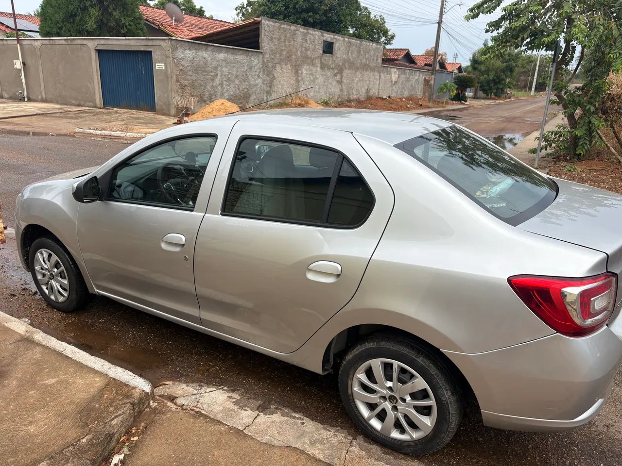 Renault Logan Zen Flex 1.0 12V 4P Mec. 2020 - Foto 2