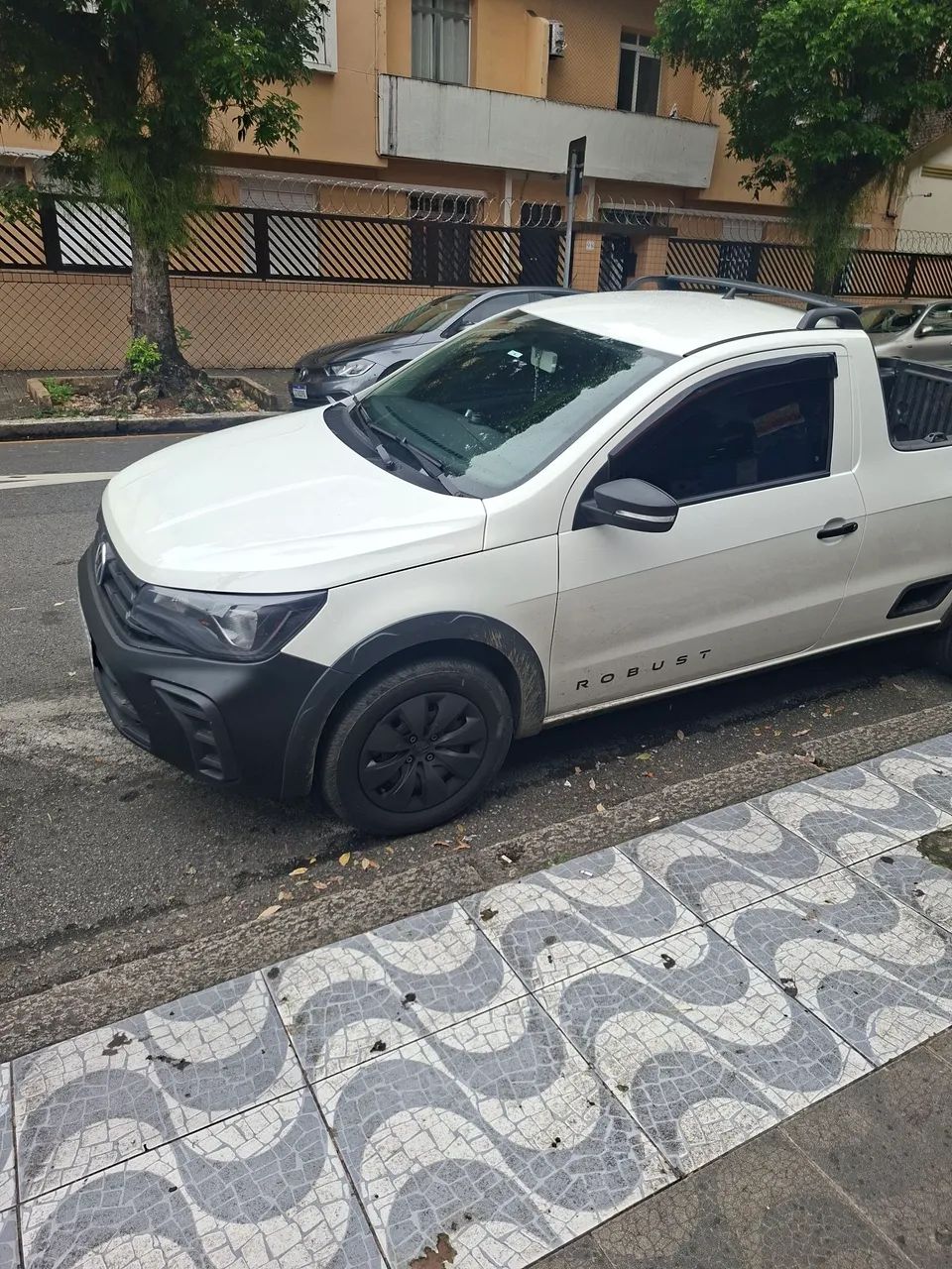 Faço pequenos carretos, e viagem. 