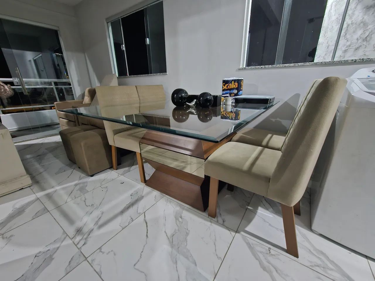 Mesa de vidro com 4 cadeiras - Foto 2