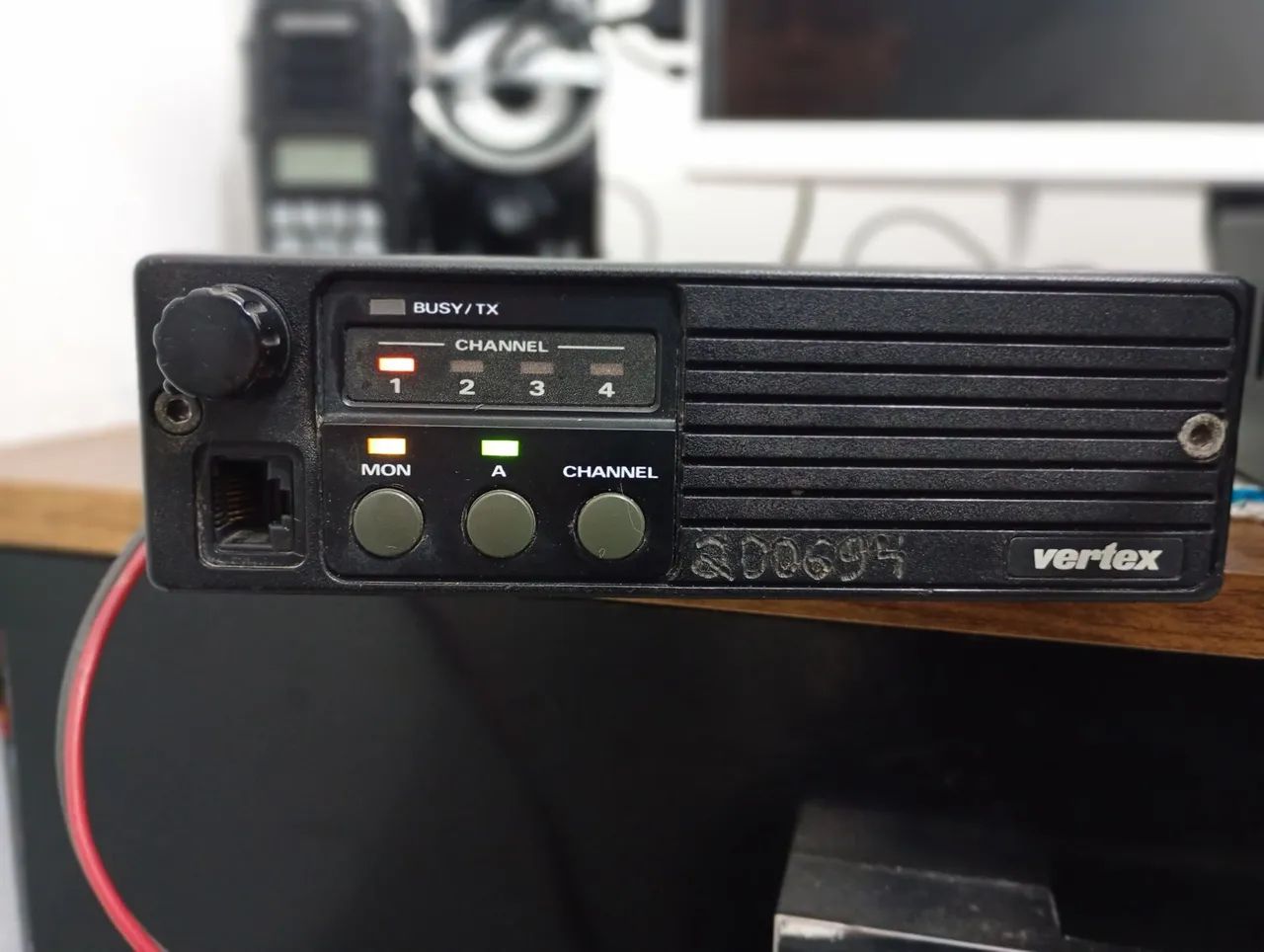 Rádio Vertex VHF - Foto 3