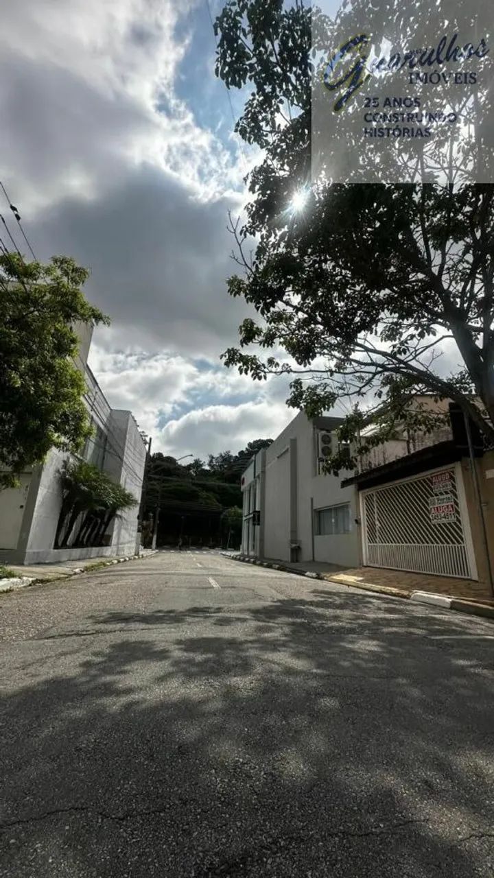 IMÓVEL COMERCIAL PARA LOCAÇÃO, AMPLO A POUCOS PASSOS DO BOSQUE MAIA