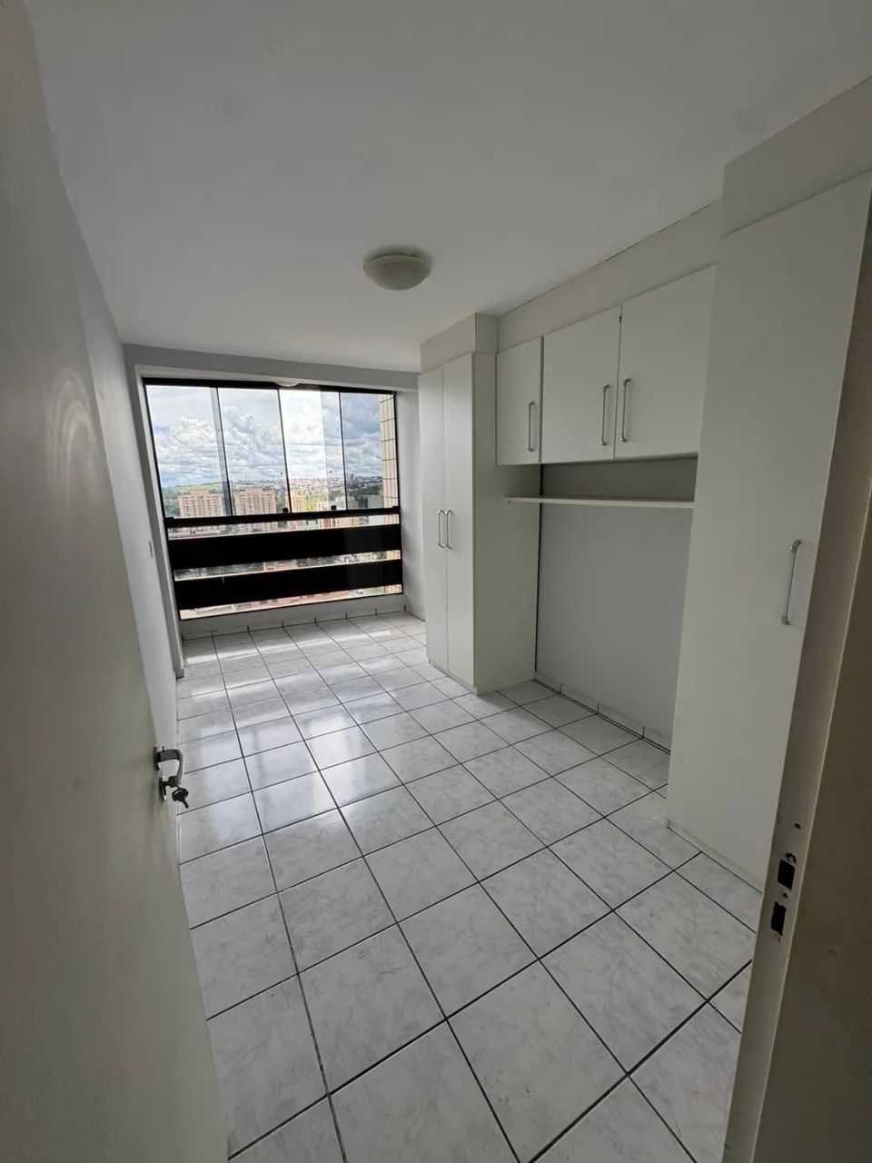 Alugo apartamento em Taguatinga C07 