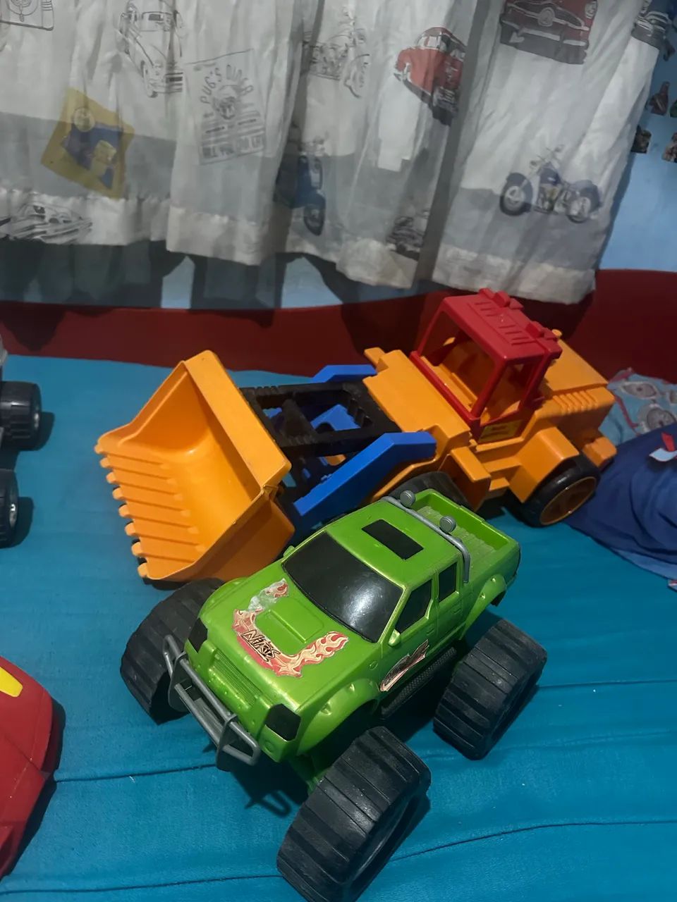 Carrinhos de brinquedo - Foto 2