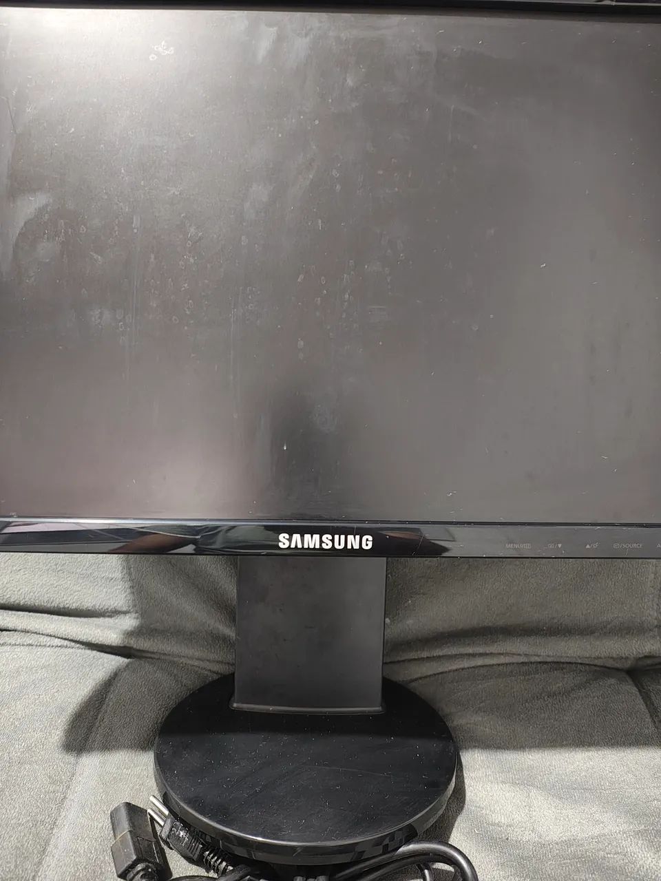 VENDO MONITOR SAMSUNG - 19 POLEGADAS - Foto 3