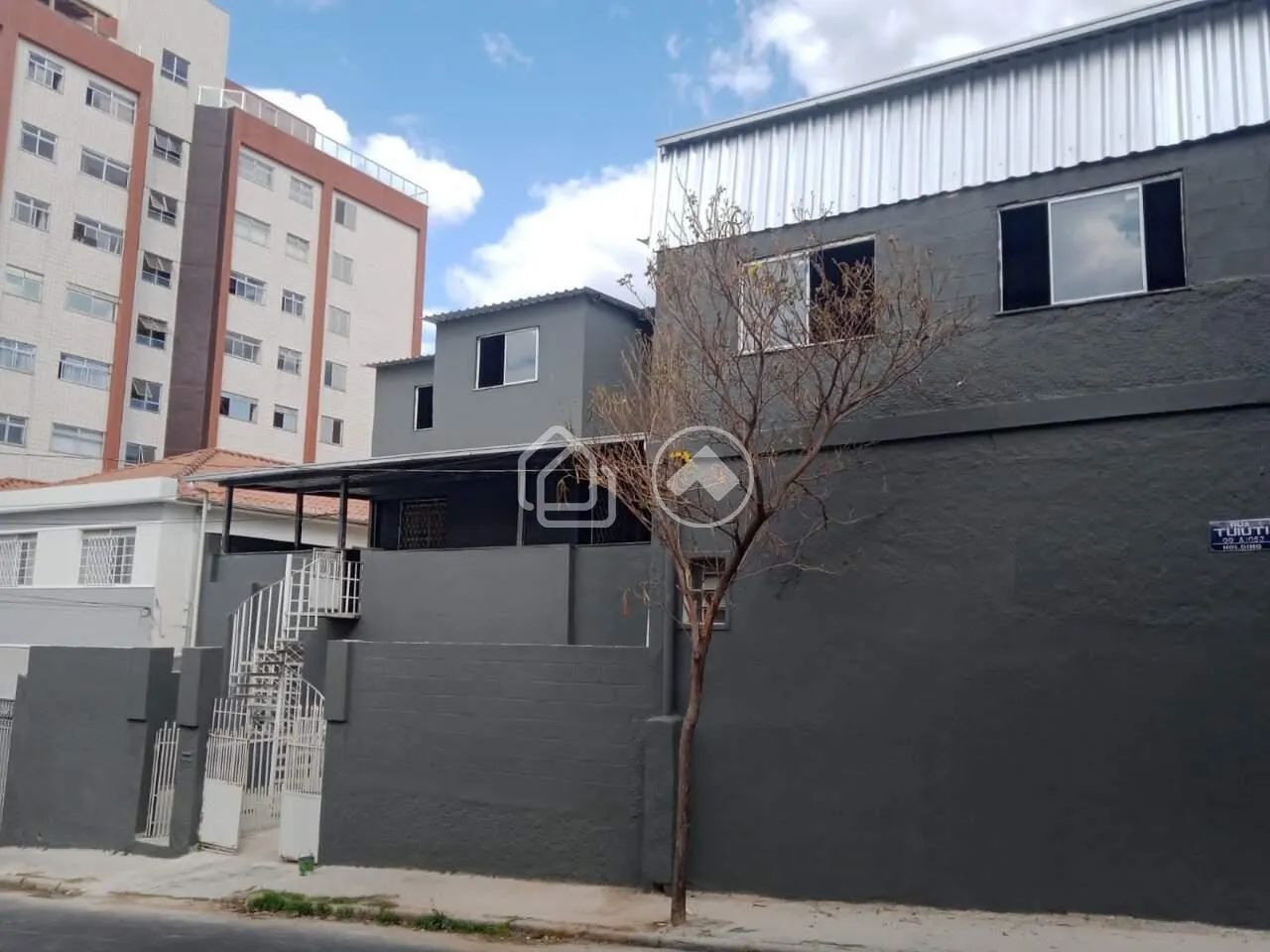 Casa para venda- Investimento Imperdível no Padre Eustáquio - 02 casas, Loja e Terraço! - Foto 9