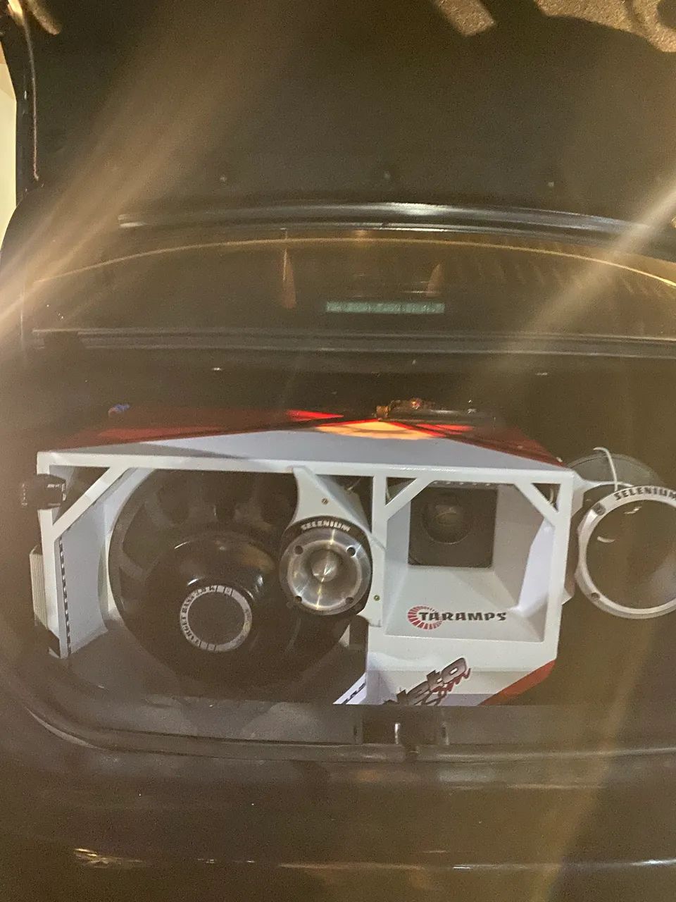 Trio automotivo som