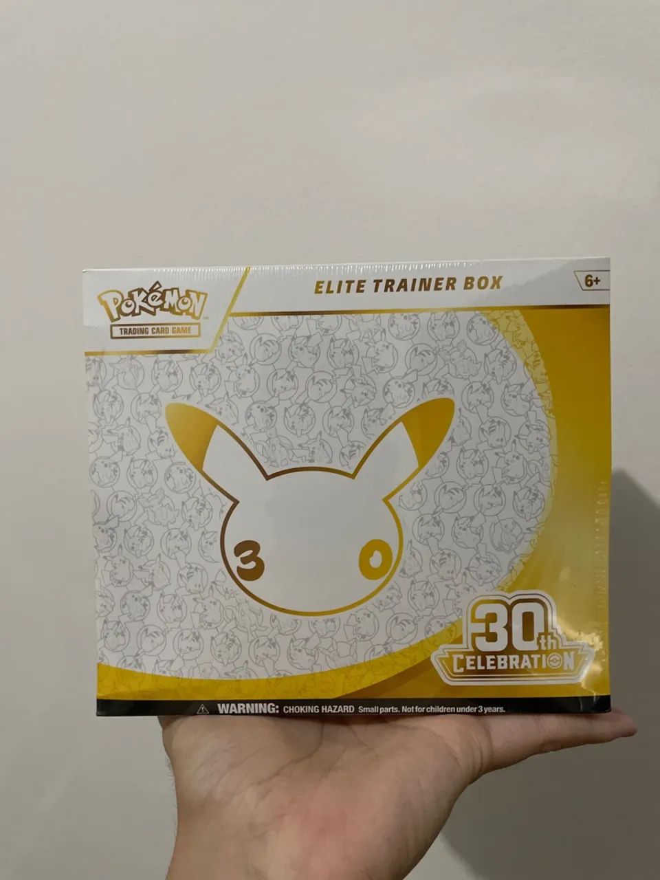 ETB INGLES POKEMON 30 ANOS ELITE TRAINER BOX