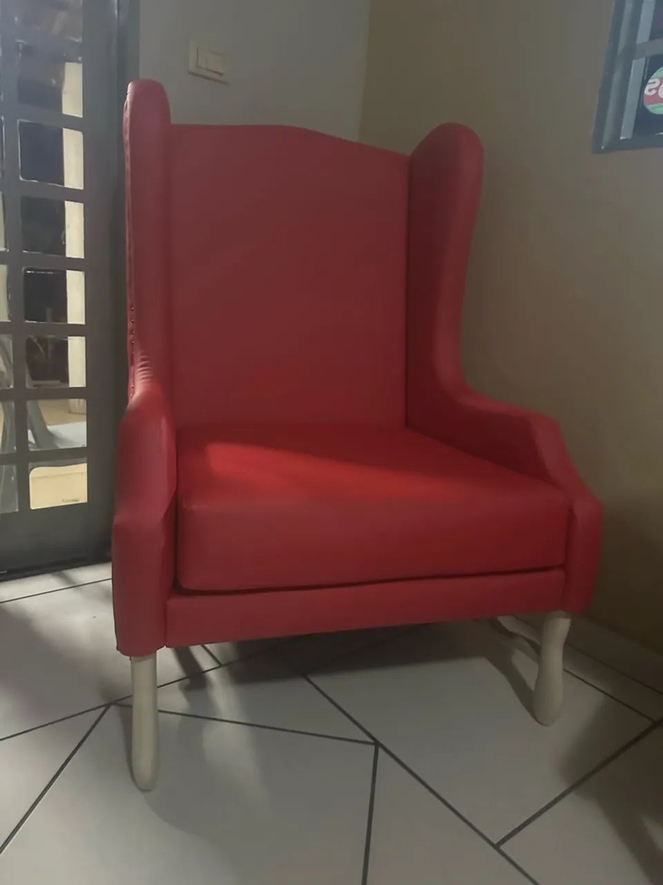 Lindas Poltronas Decorativas Vermelhas - Ótimo Estado - Foto 5