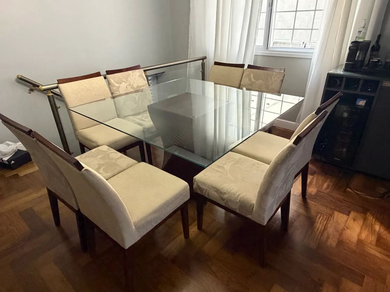 Mesa de Vidro temperado Quadrada com 8 cadeiras - Foto 2