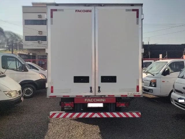 Iveco Daily Chassi 35s14 2P (e5) 2013 - Foto 4