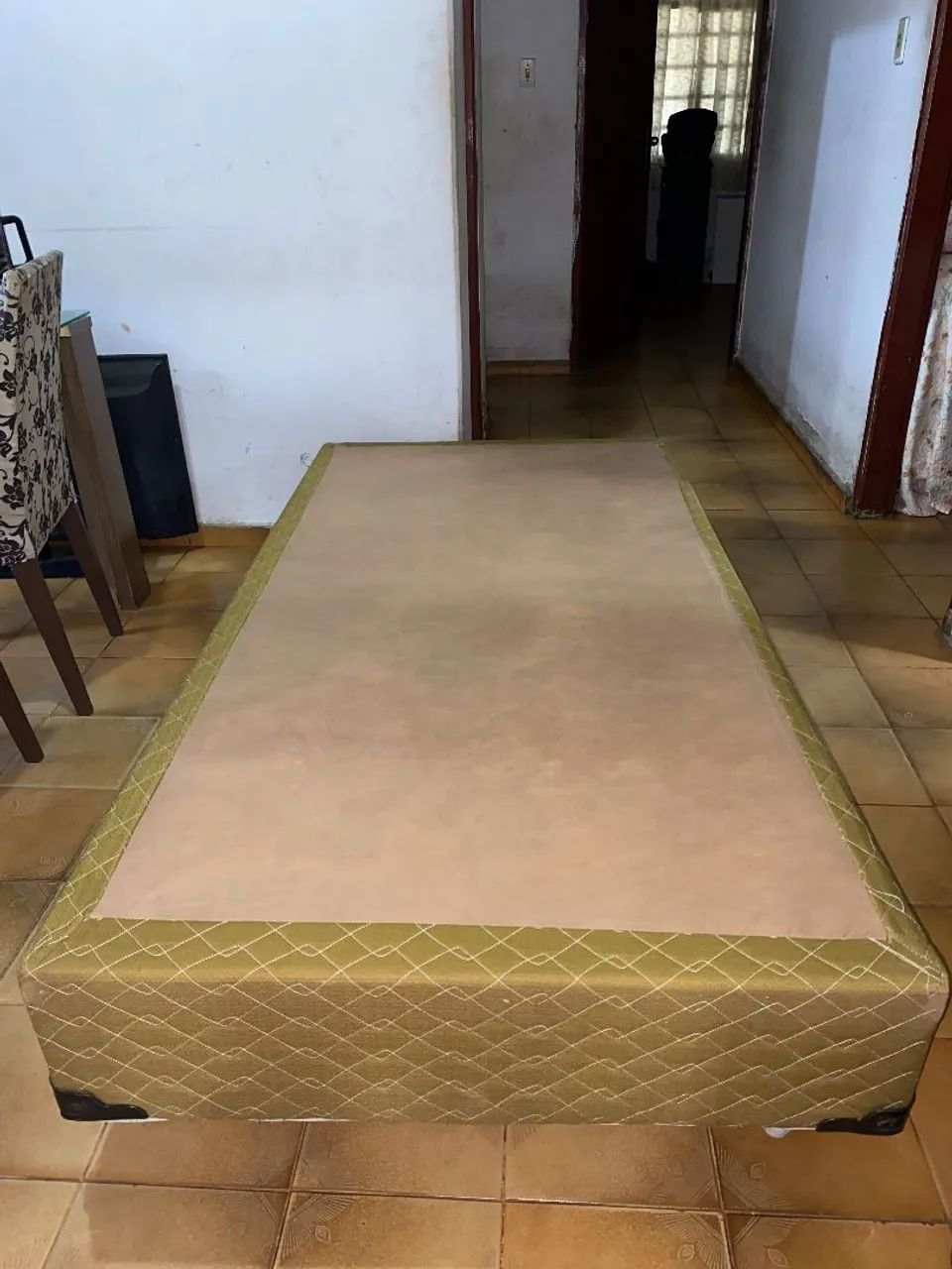 Cama Box e colchão 
