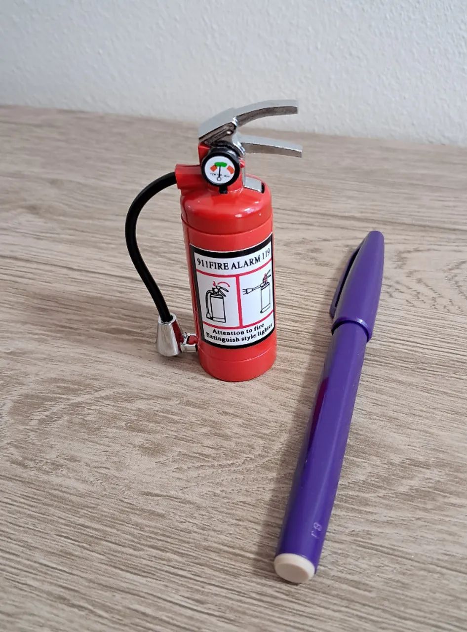 Isqueiro Extintor Incêndio Miniatura - Foto 5