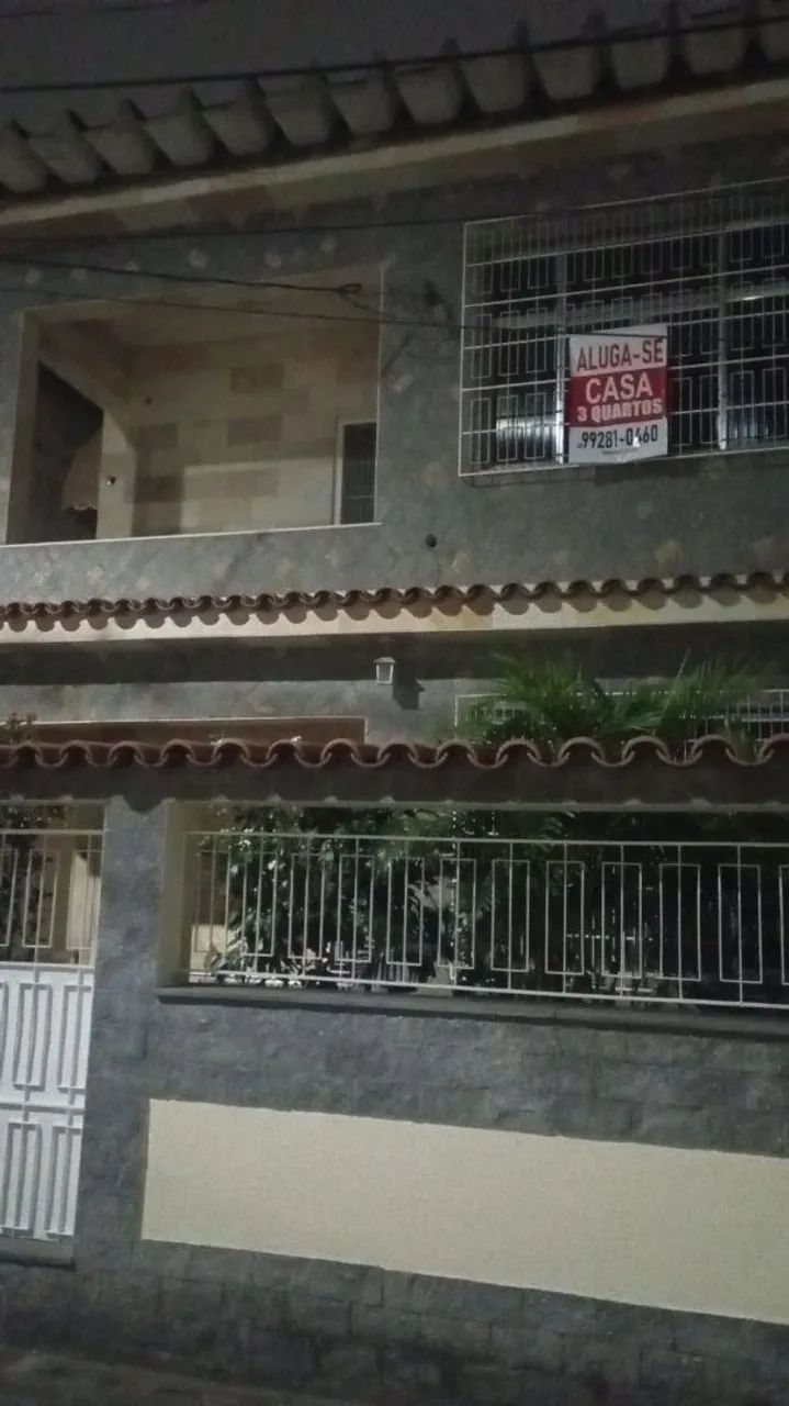 Aluga-se casa de 3 quartos em Bangu 
