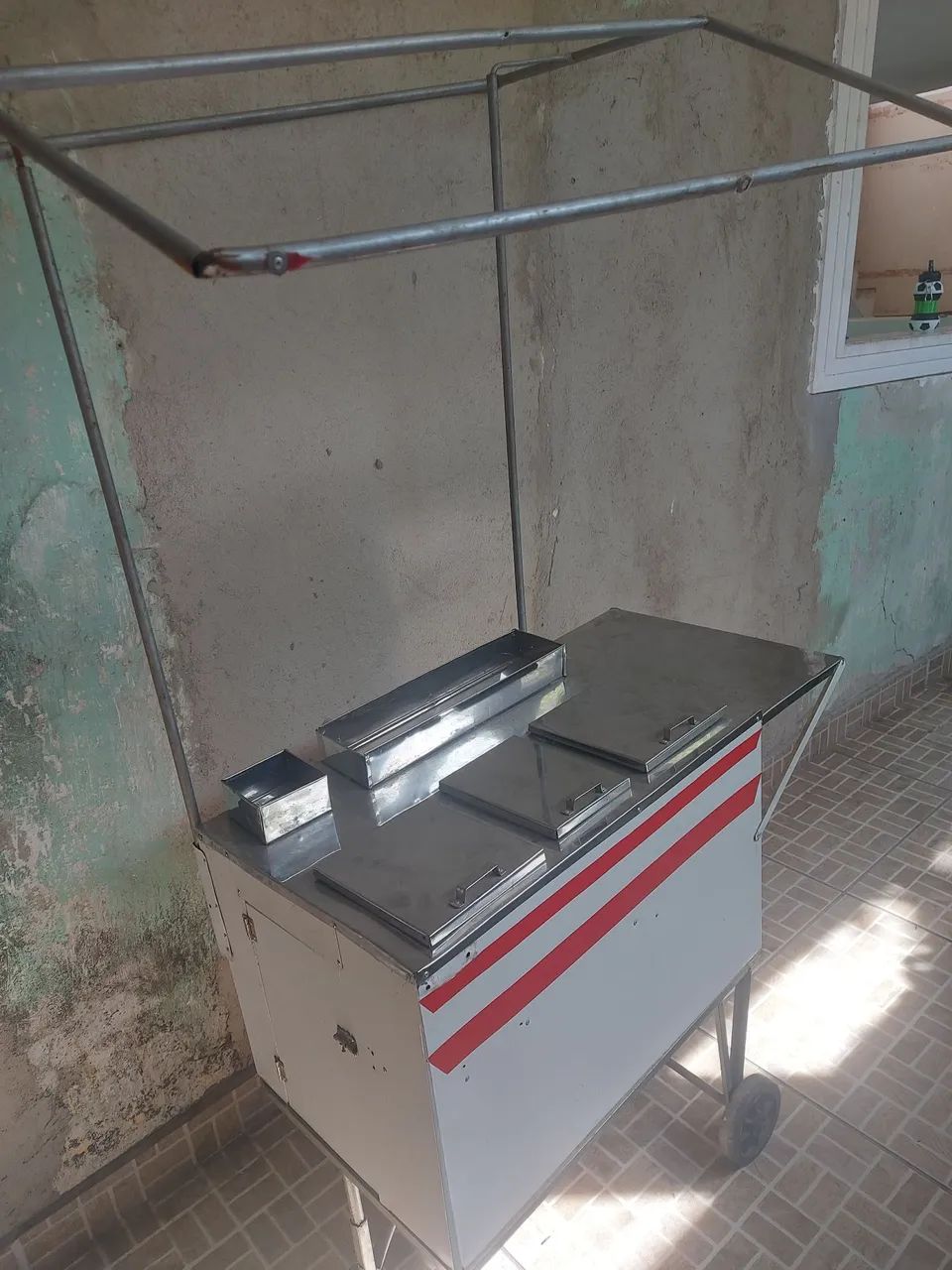 Carinho de cachorro quente