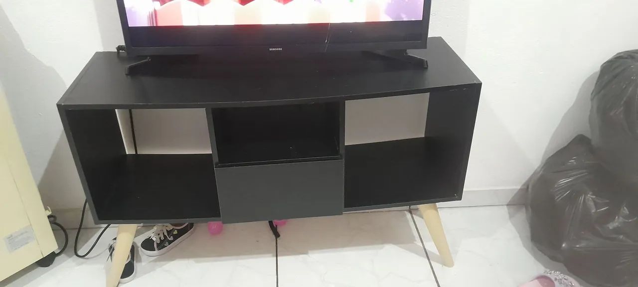 TV Stand for TVs up to 40 inches