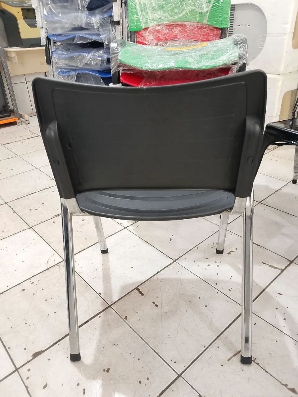 Cadeira fixa estrutura cromada  - Foto 3