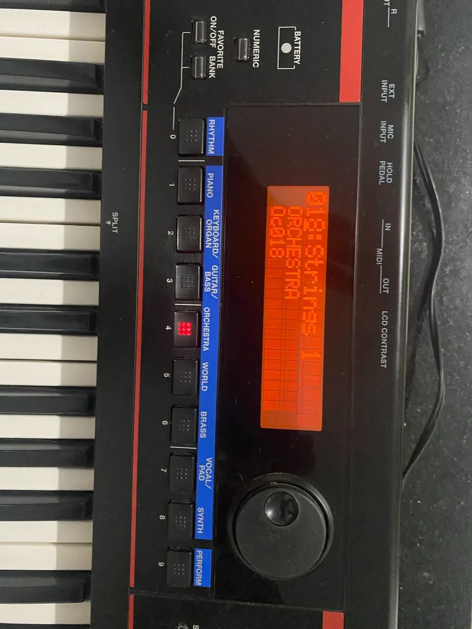 Vendo teclado Roland Juno Di - Foto 2
